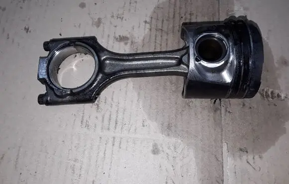 Volvo S80 Piston with connecting rod NOCODE