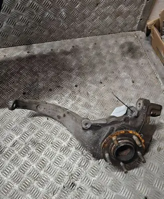 Front wheel hub spindle knuckle