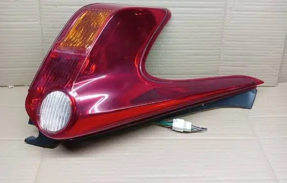 Nissan Juke I F15 Rear/tail lights