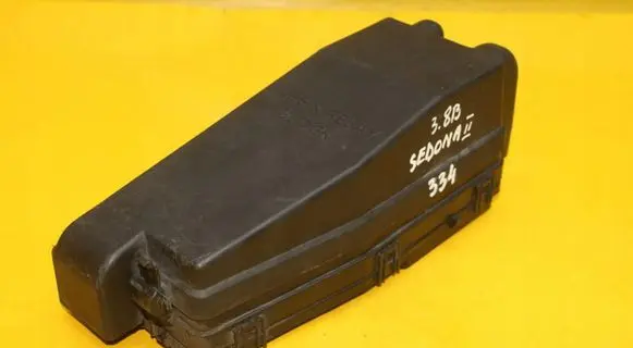 KIA Carnival Fuse box set