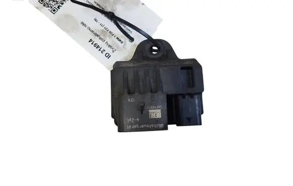 BMW 1 F20 F21 Glow plug pre-heat relay 857008702 0522120103