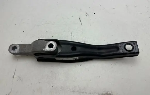 Audi A3 S3 8V Engine mount bracket 5Q0199855P