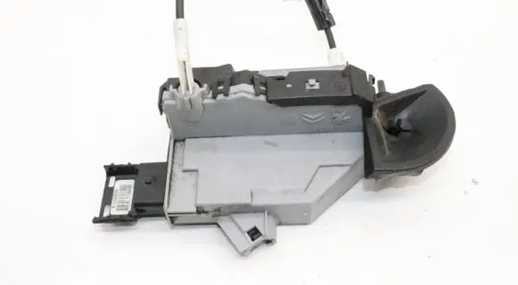Peugeot RCZ Front door lock PSA184100