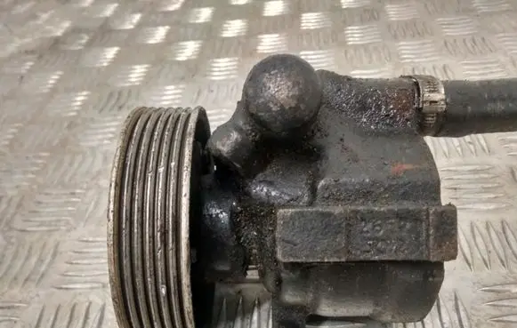 Renault Espace III Power steering pump