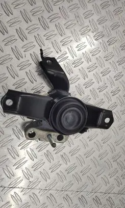 Toyota Yaris Engine mount bracket AVA1779