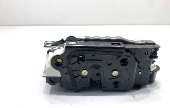 Seat Alhambra (Mk2) Front door lock 5K1837016D