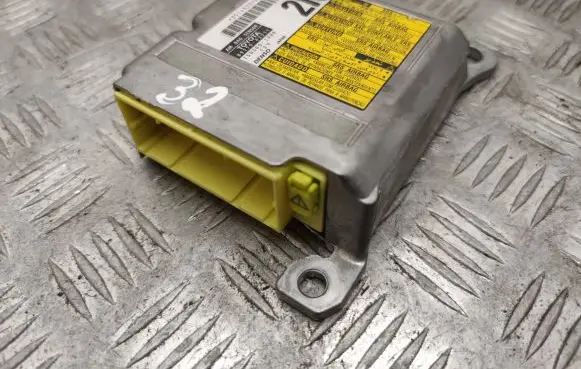 Toyota RAV 4 (XA30) Airbag control unit/module 8917042211