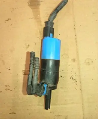 Peugeot 5008 Headlight washer pump 9688006680 9688006780