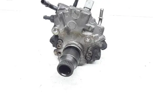 Mercedes-Benz C W204 Fuel injection high pressure pump A6510701201 28297640