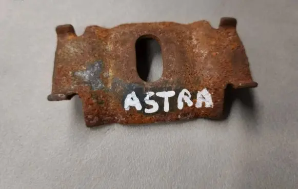 Opel Astra G Battery bracket A5T6A