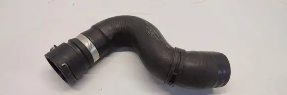 Audi A4 Allroad B8 Engine coolant pipe/hose 8K0121101P