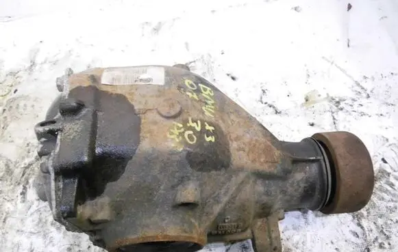 BMW X3 E83 Rear differential