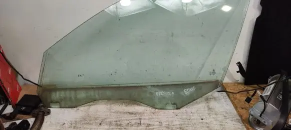 BMW 5 E60 E61 Sliding door window/glass 51337067127