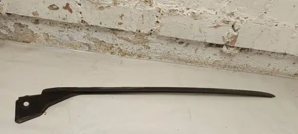 Maserati Grecale Rubber seal front door window/glass 670167247