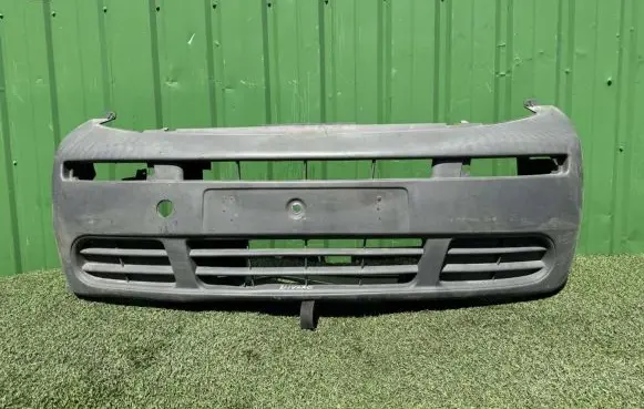 Opel Vivaro Front bumper 8200011389 8200011390