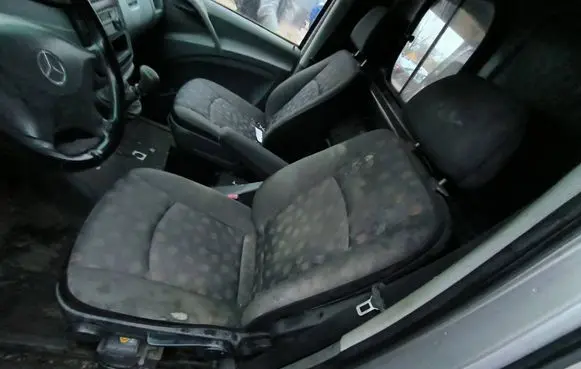 Mercedes-Benz Vito Viano W639 Front driver seat 