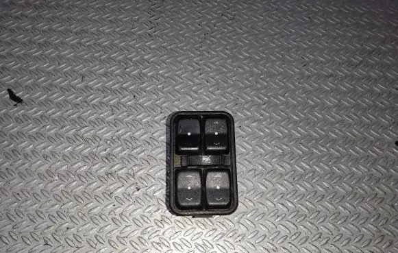 Opel Zafira A Electric window control switch 13363401 90561086