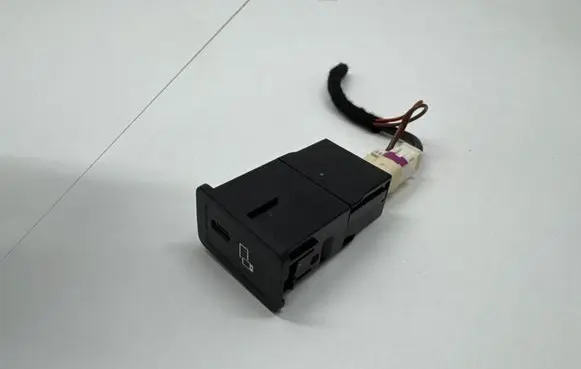 USB socket connector