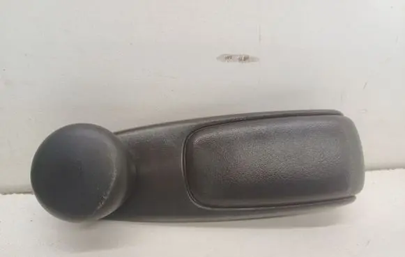 Peugeot 2008 I Rear door window winding handle 9653797777