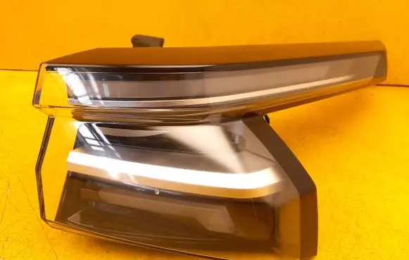 Nissan Qashqai J12 Rear/tail lights 26550HN20A 01710802A B2SD3053