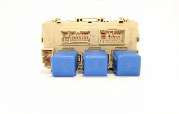 Nissan X-Trail T30 Fuse module