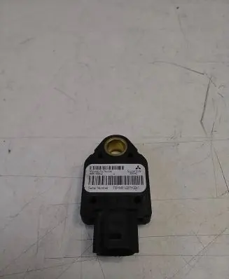 Mitsubishi Outlander Airbag deployment crash/impact sensor 8651A002