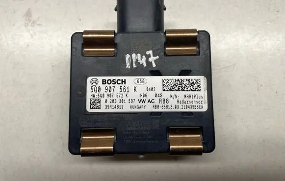 Volkswagen Golf VII Distronic sensor radar 5Q0907561K 5Q0907572K 0203301579
