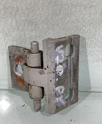 Volvo V70 Front door upper hinge