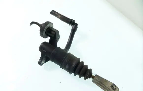Audi A4 S4 B5 8D Clutch master cylinder 006236025000