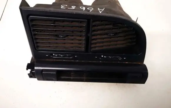 Citroen Xantia Dash center air vent grill 9610610577