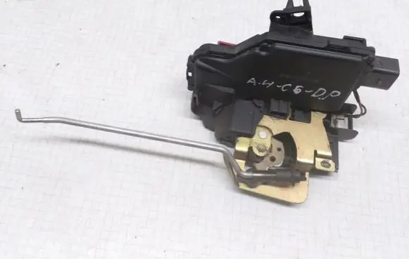 Audi A4 S4 B6 8E 8H Front door lock 4B1837016E