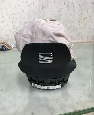 Seat Arona Steering wheel airbag 6F0880201J