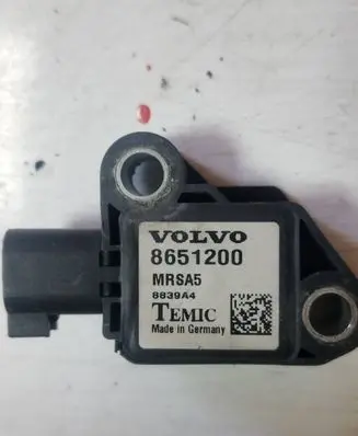 Volvo V50 Airbag deployment crash/impact sensor 8839A4 MRSA5 8651200