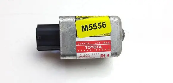 Toyota Prius (XW20) Airbag deployment crash/impact sensor 8986047040 M5556