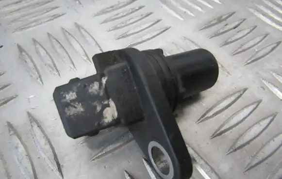 Ford Mondeo Mk III Camshaft position sensor 928F12K073A1D