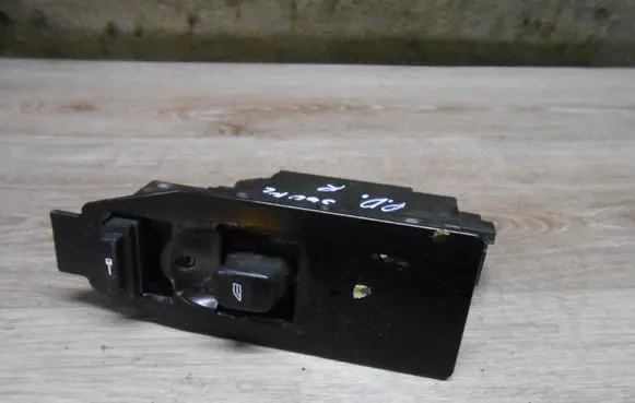 Volvo S60 Electric window control switch 30737519