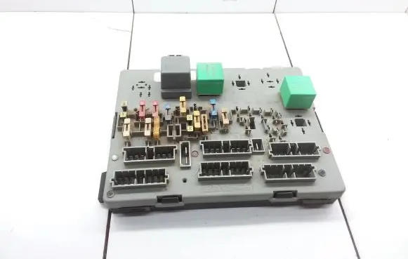 Peugeot 405 Fuse module