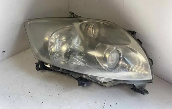 Toyota Auris 150 Headlight/headlamp 8111002520 89901365 89901951