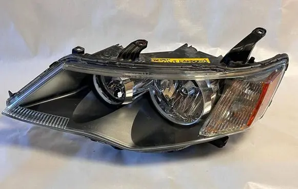 Mitsubishi Outlander Headlight/headlamp P5589L A048040