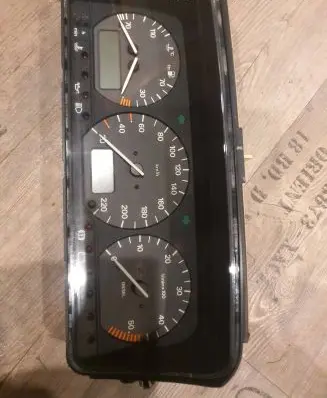 Volkswagen PASSAT B4 Speedometer (instrument cluster) 3a0919042 5220032330