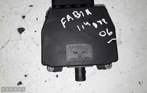 Skoda Fabia Mk1 (6Y) Turbo solenoid valve 6Q0906625A