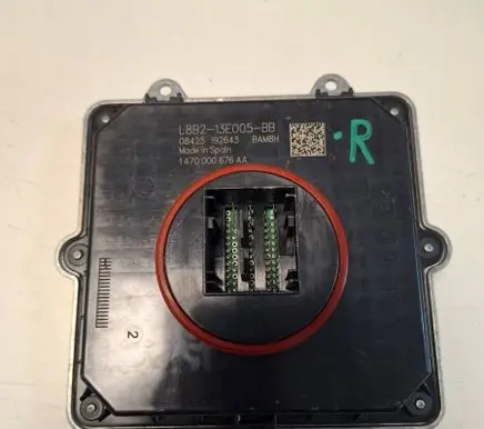 Land Rover Defender Headlight ballast module Xenon L8B213E005BB