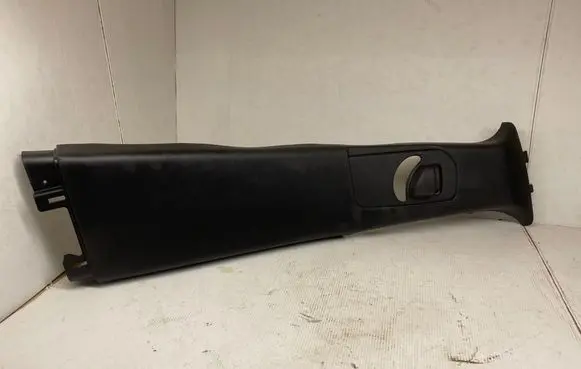 Dodge Durango III (C) pillar trim 1GP92DX9AG
