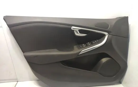 Volvo V40 Front door card panel trim 1319932