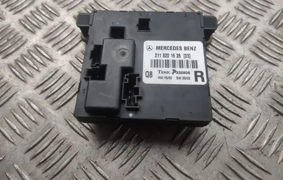 Mercedes-Benz E W211 Door control unit/module 2118201626 336806
