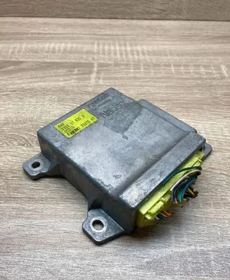Mazda 323 F Airbag control unit/module B30E57K30B 3327047