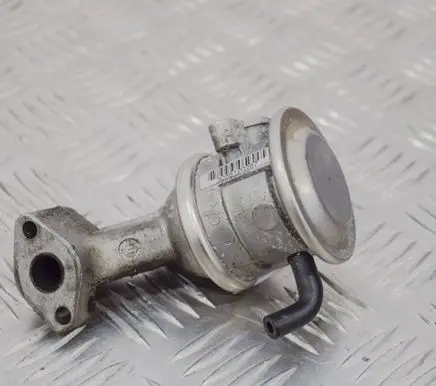 Audi A5 8T 8F EGR valve 06E131101E