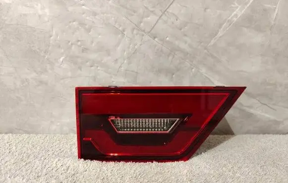 Jaguar E-Pace Tailgate rear/tail lights J9C313193CC 00206373040000