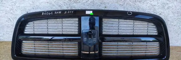 Dodge VAN RAM Front bumper upper radiator grill 05182064AA M0780