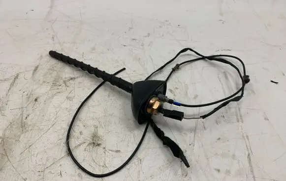 Hyundai Tucson JM Aerial GPS antenna V300521E